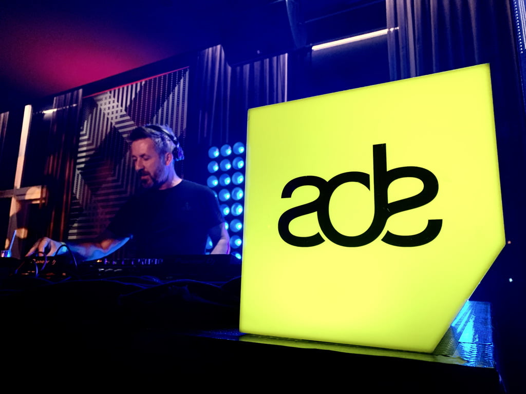 kings-queens-dj-steve-bell